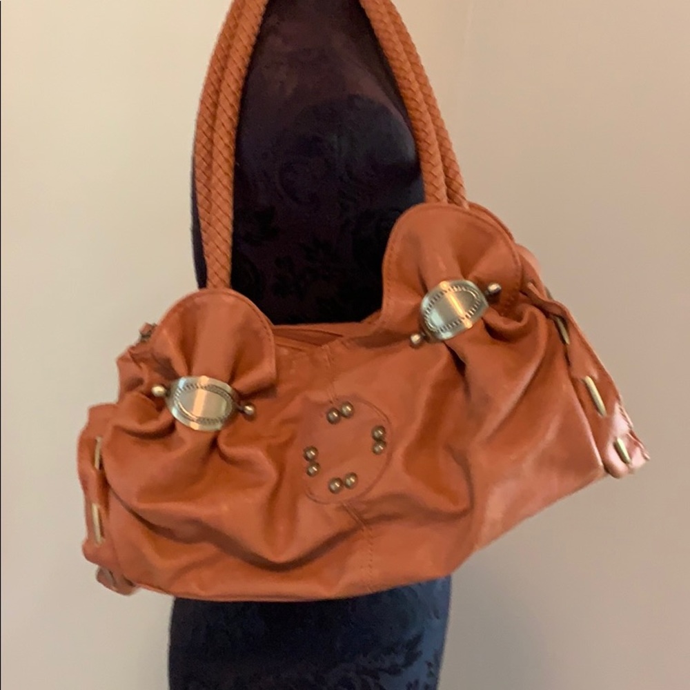 NWOT Gorgeous Leather Bag with bronze detailing
